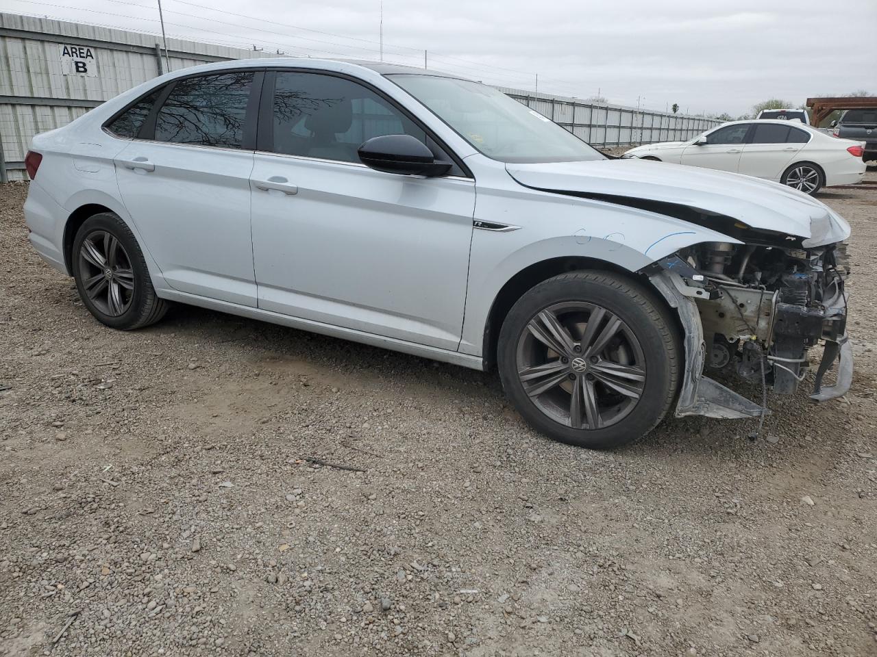 2019 Volkswagen Jetta - Image 4