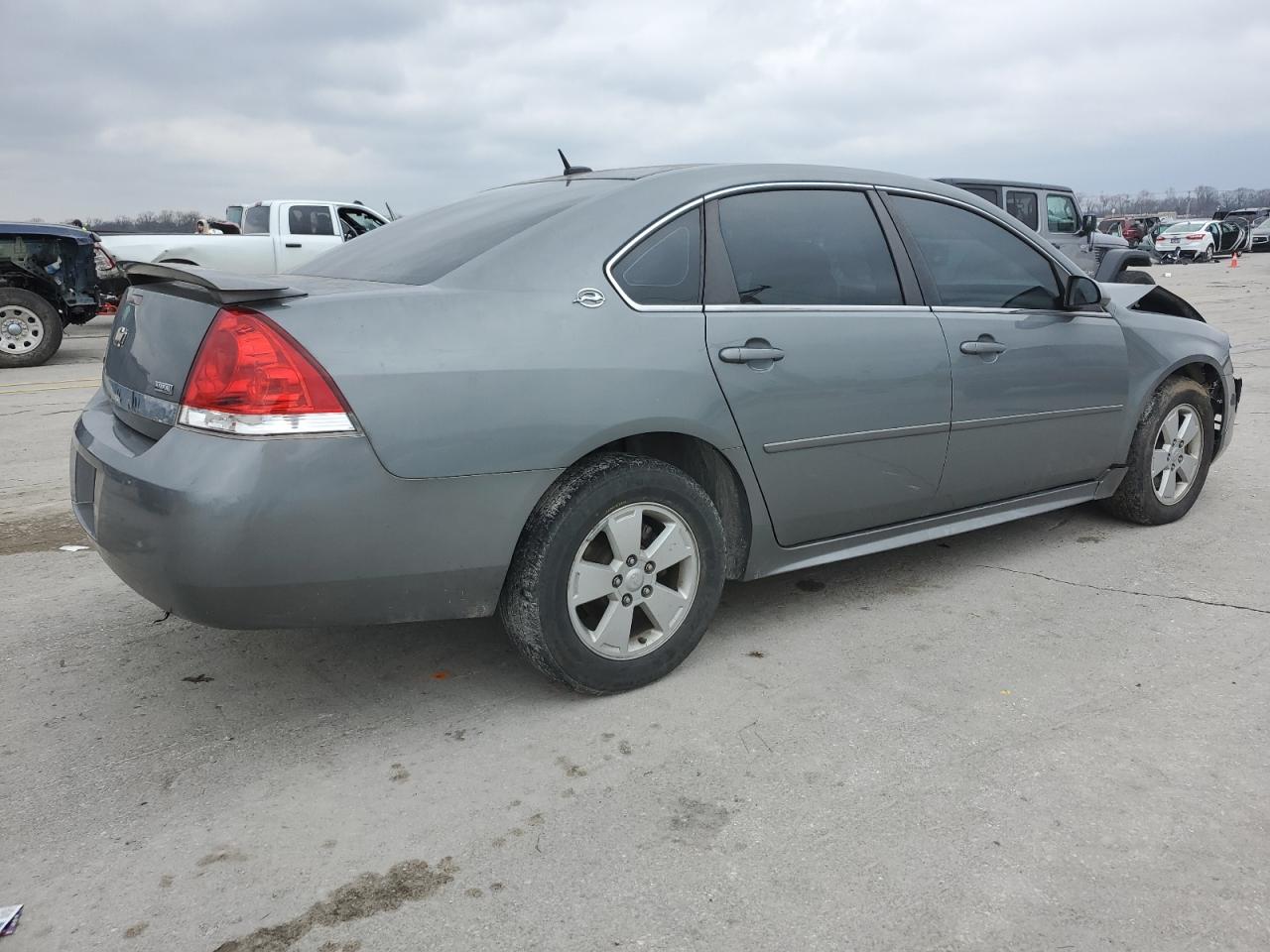 2009 Chevrolet Impala - Image 3