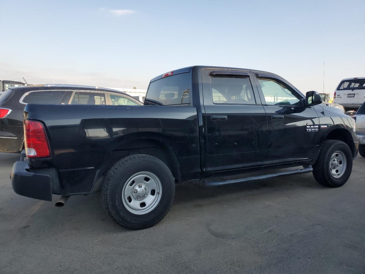 2014 RAM 1500 - Image 3