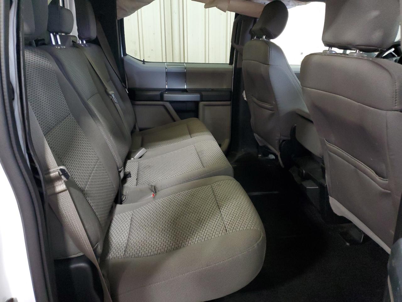 2016 Ford F-150 - Image 10