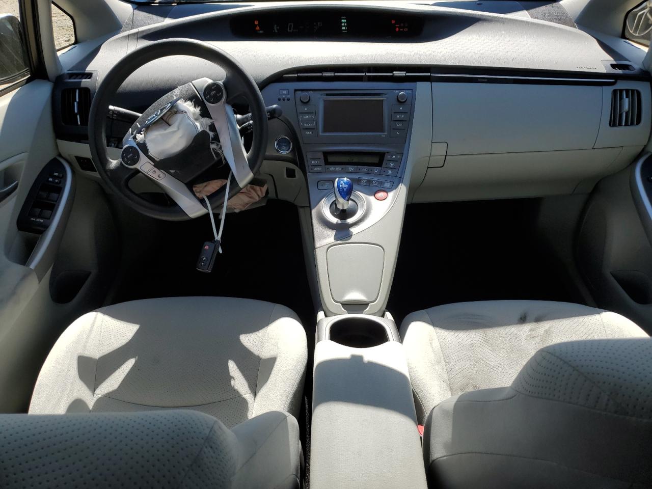 2012 Toyota Prius - Image 8