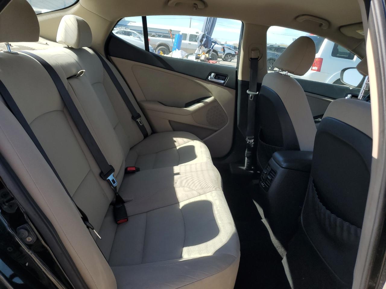 2015 Kia Optima - Image 10