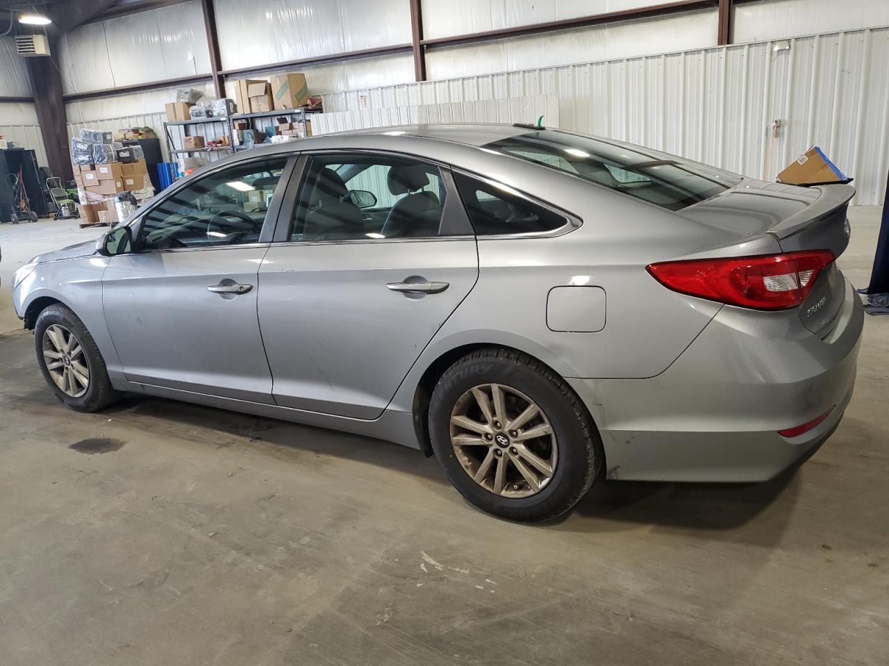 2015 Hyundai Sonata - Image 2