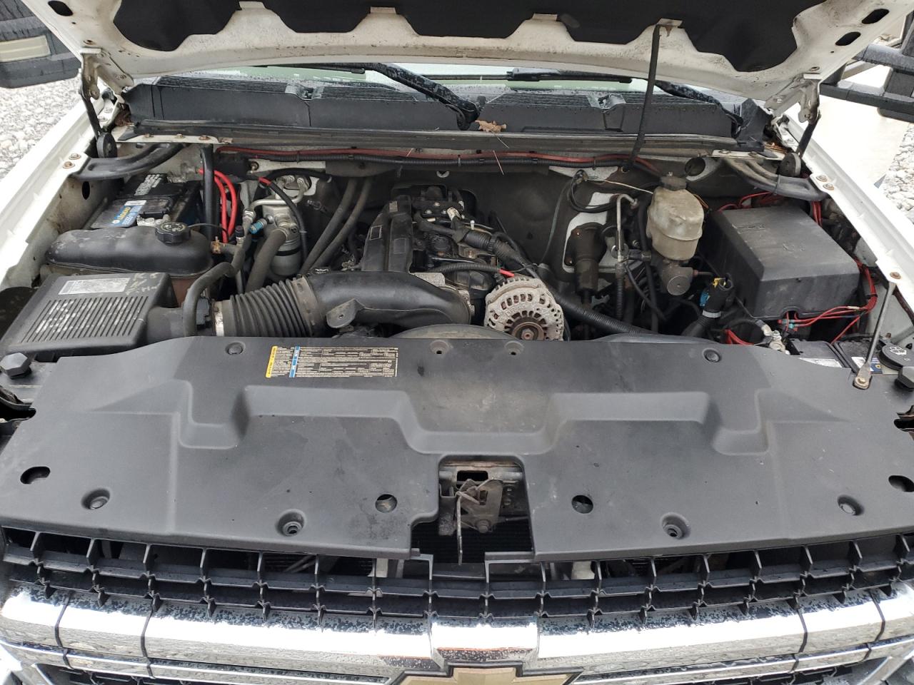2009 Chevrolet Silverado - Image 11