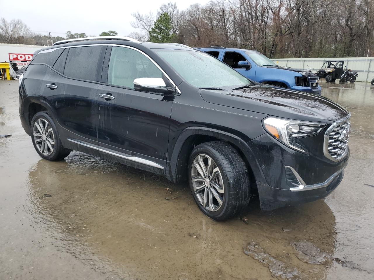 2019 GMC Terrain - Image 4