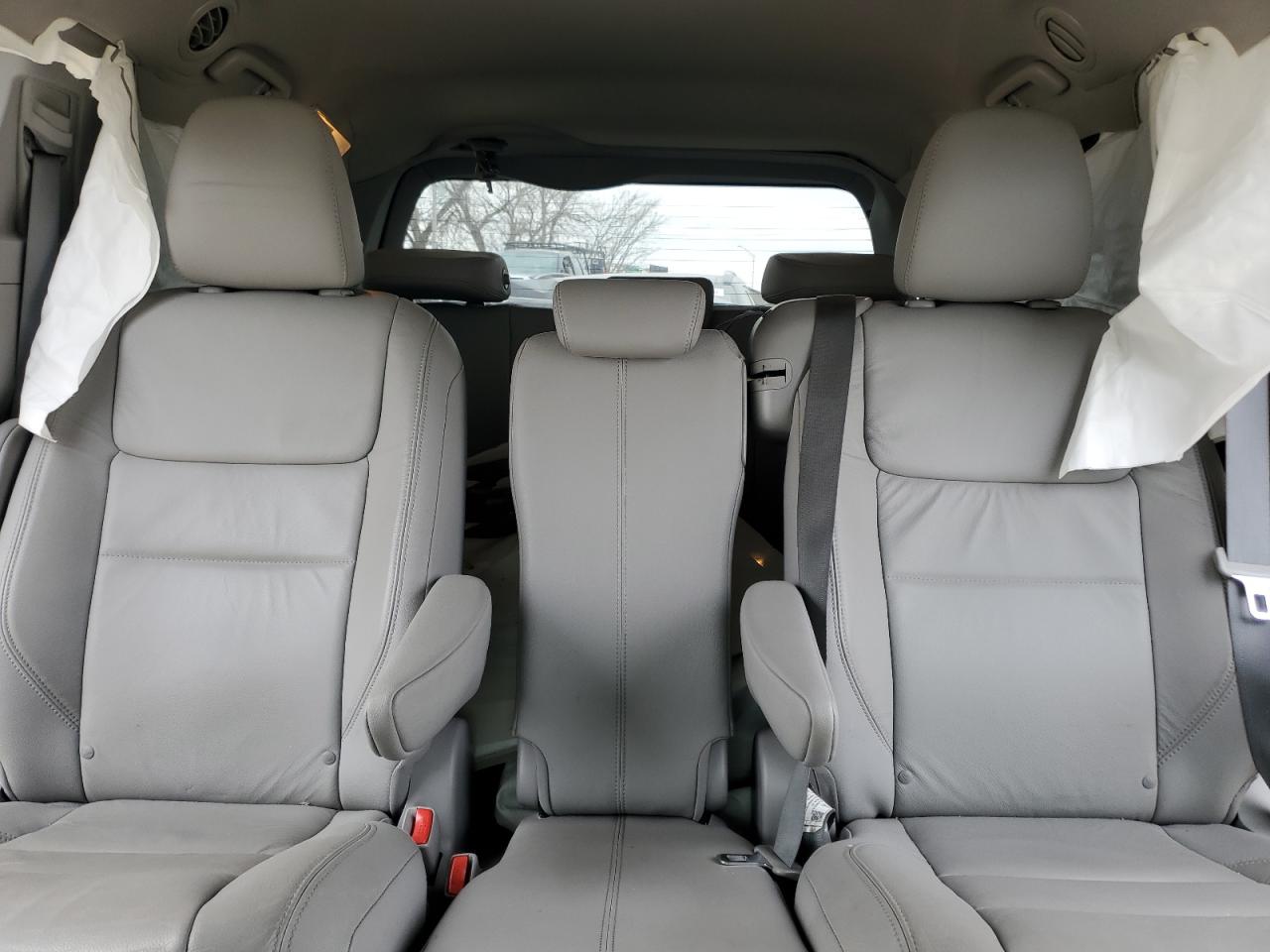2018 Toyota Sienna - Image 10