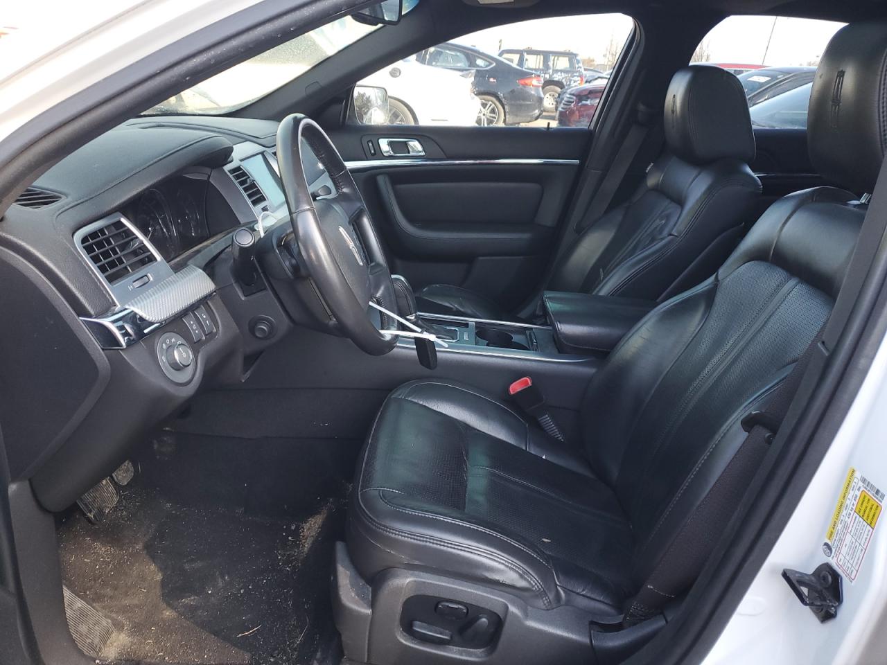2011 Lincoln MKS - Image 7