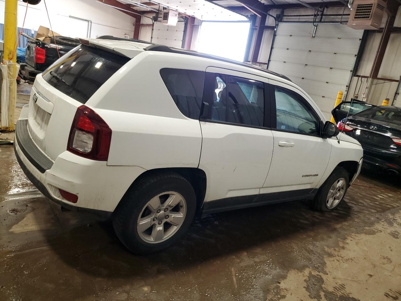 2015 Jeep Compass - Image 3