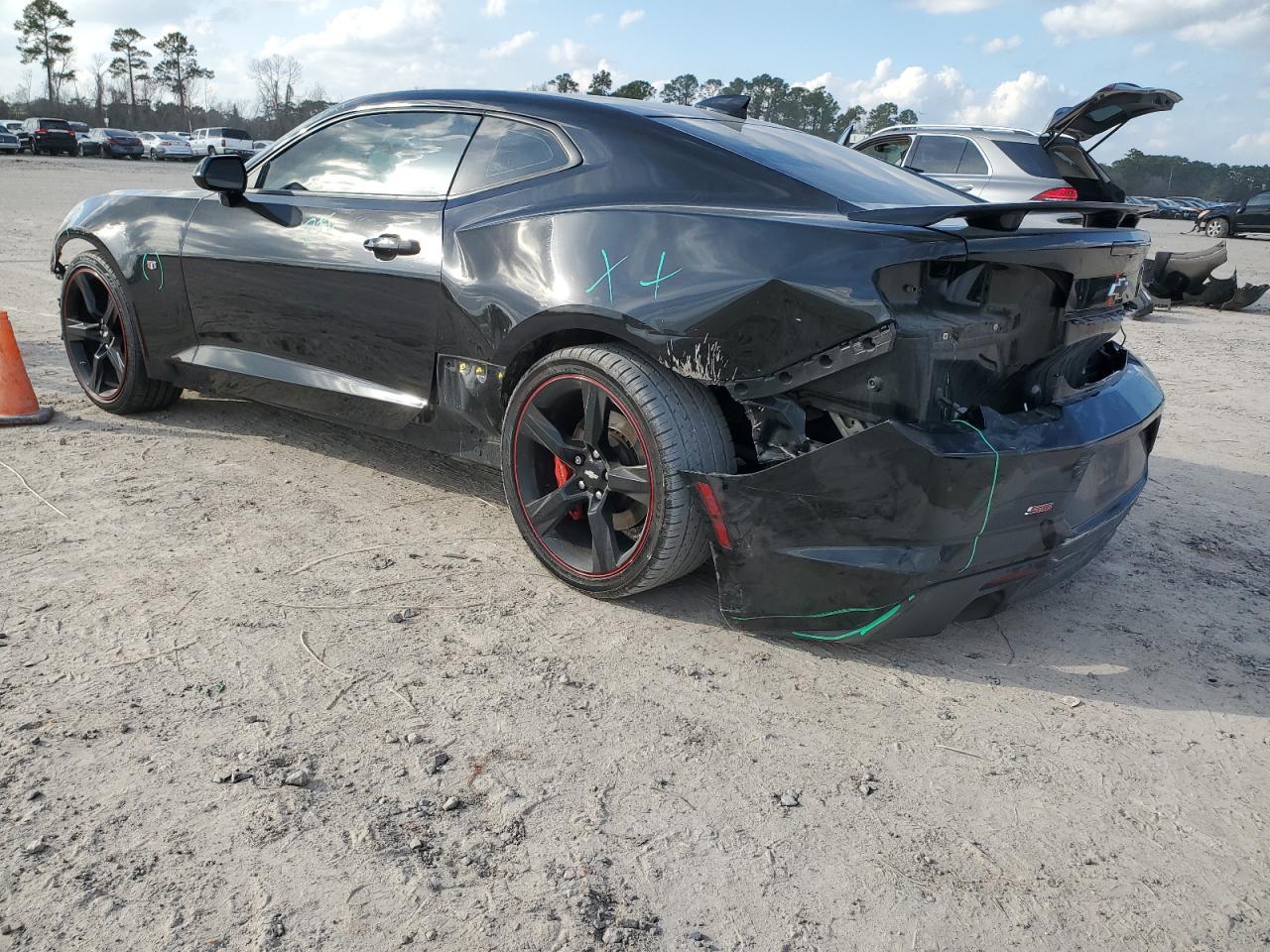 2022 Chevrolet Camaro - Image 2