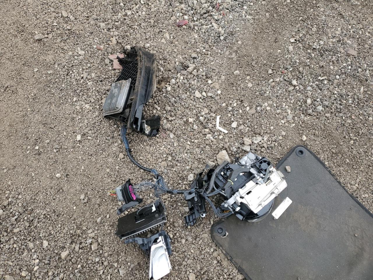 2020 Mercedes-Benz S 560 4Matic VIN: WDDUG8GB0LA521355 Lot: 44797395