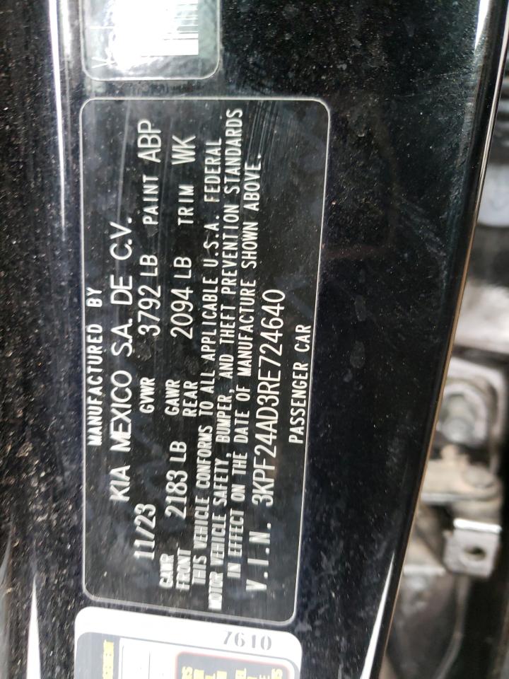 2024 Kia Forte - Image 12