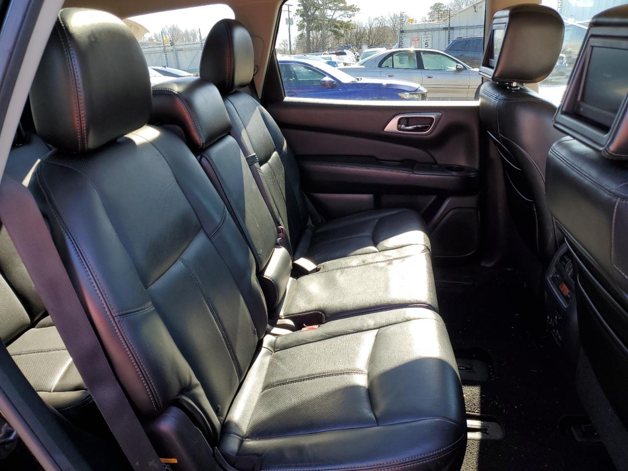 2013 Nissan Pathfinder - Image 11