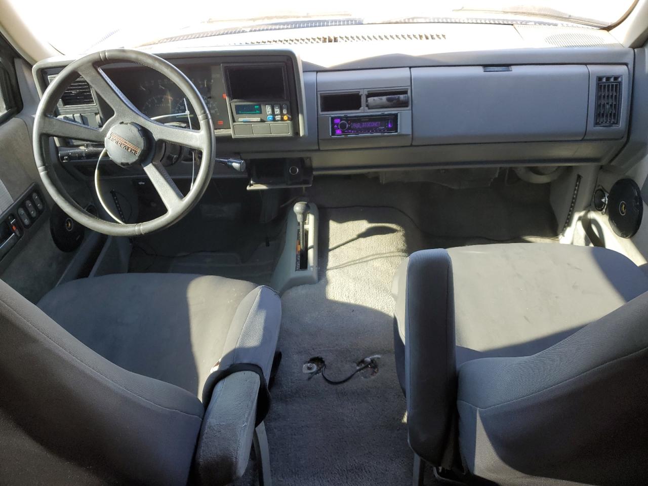 1994 Chevrolet GMT-400 - Image 8