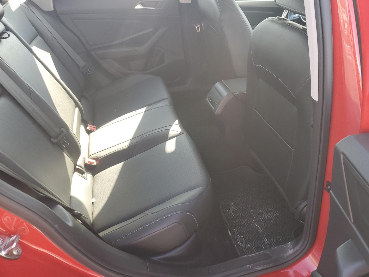2019 Volkswagen Jetta - Image 10