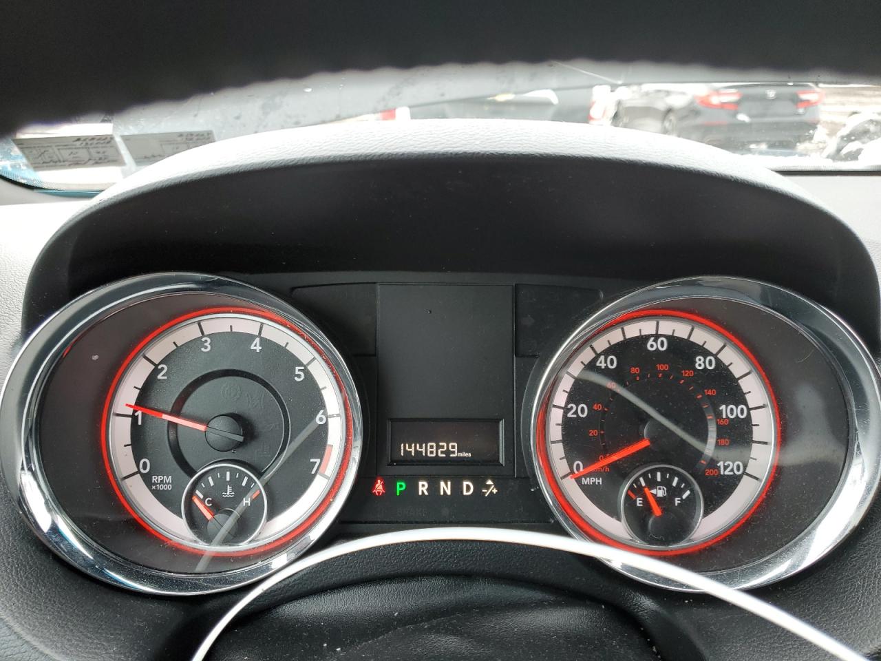 2015 Dodge Caravan - Image 9
