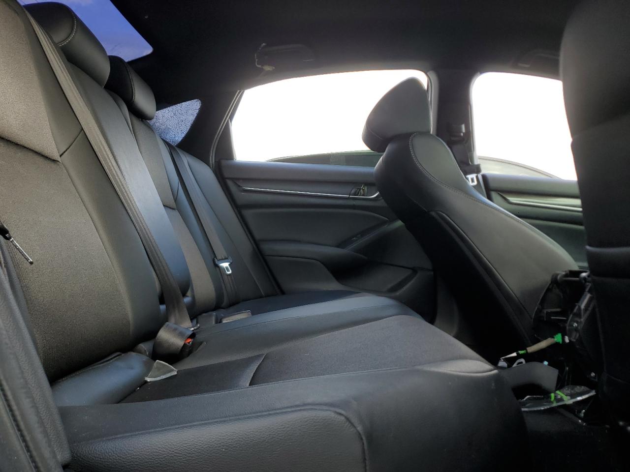 2020 Honda Accord - Image 10