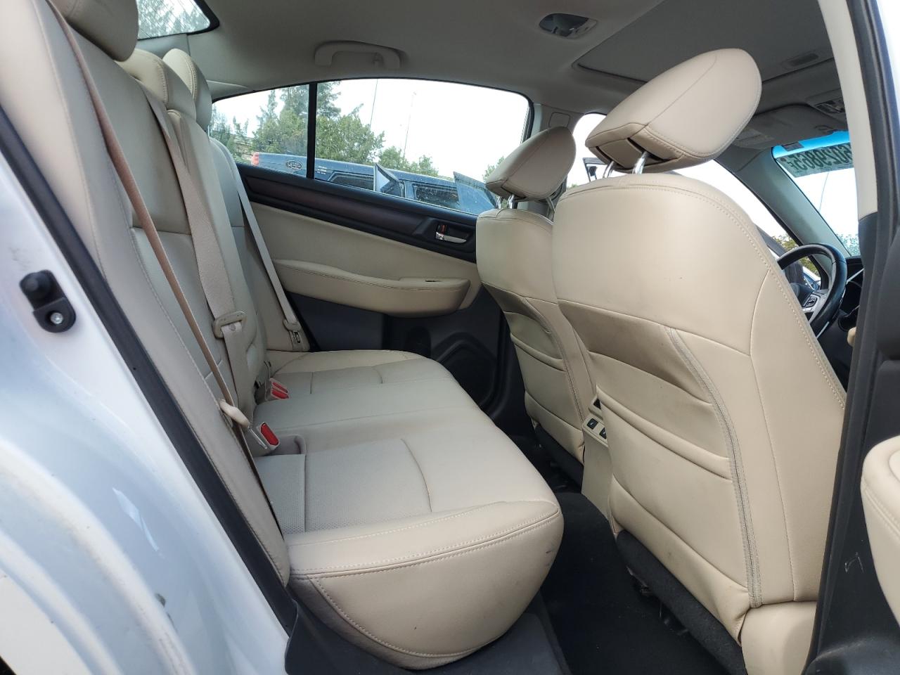 2015 Subaru Legacy - Image 11