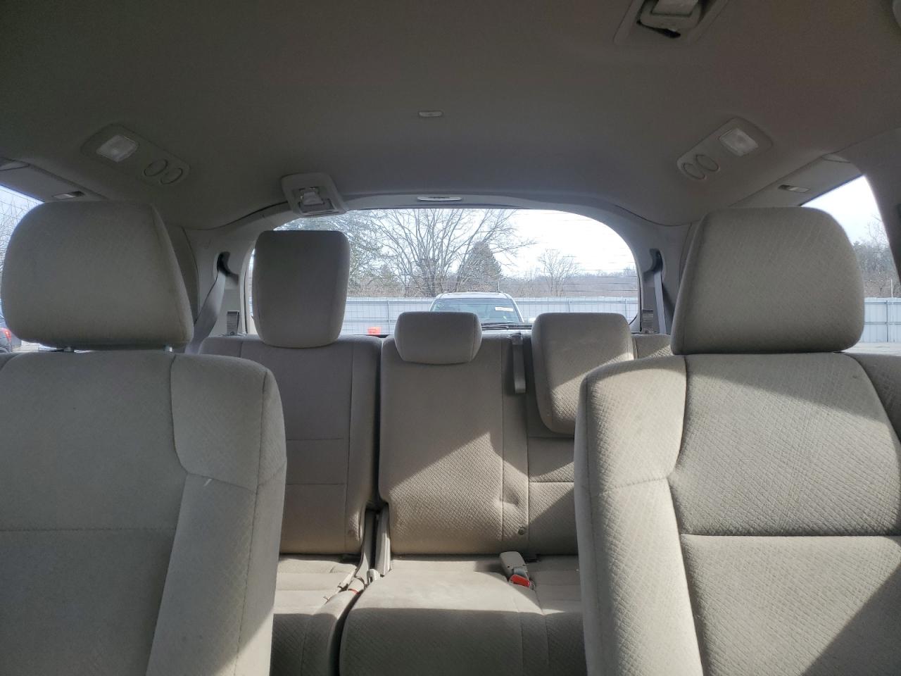 2014 Honda Odyssey - Image 10