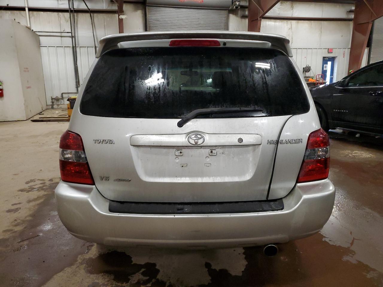 2005 Toyota Highlander Limited VIN: JTEEP21A850105666 Lot: 58391895