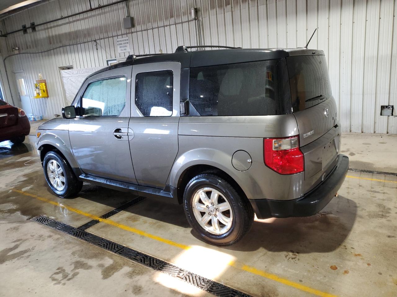 2007 Honda Element - Image 2