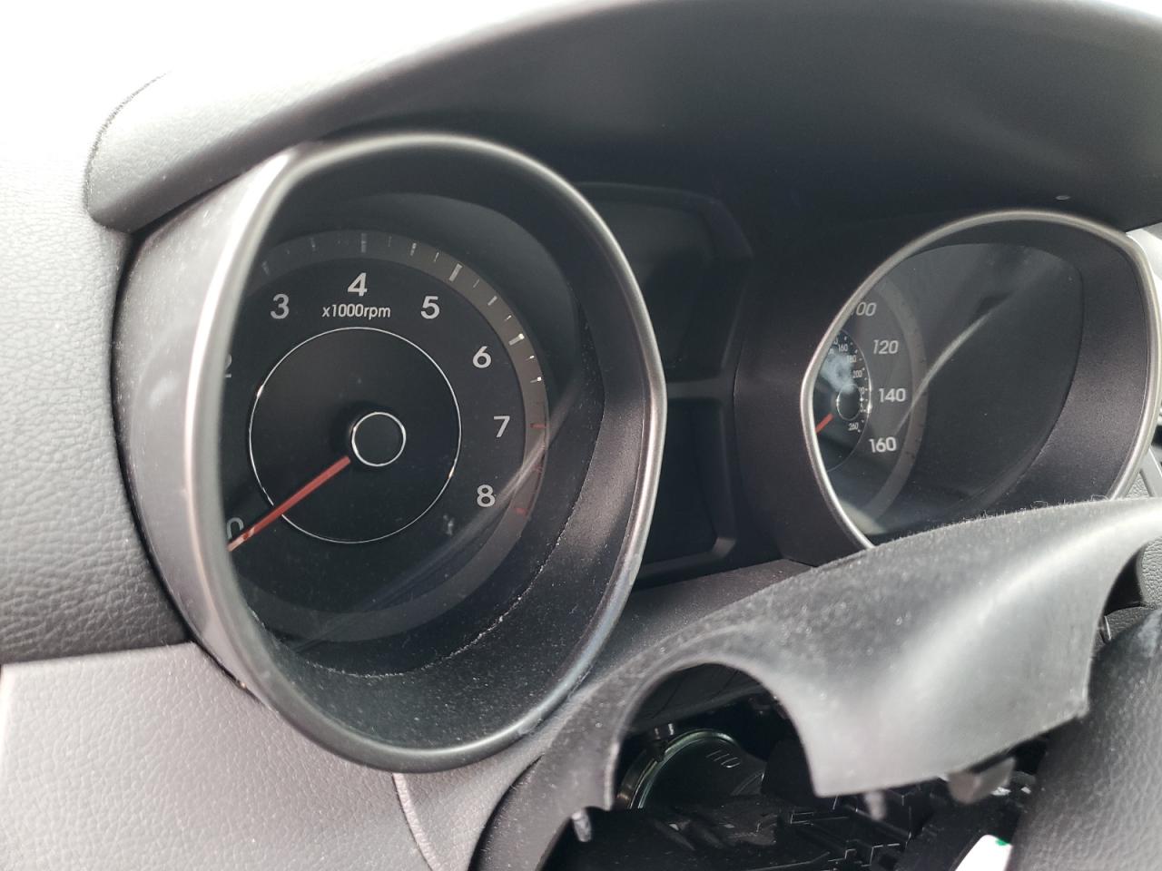 2014 Hyundai Elantra - Image 9