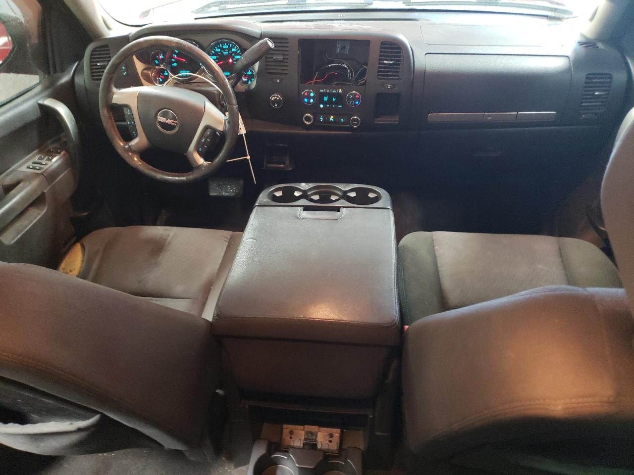 2011 GMC Sierra - Image 8