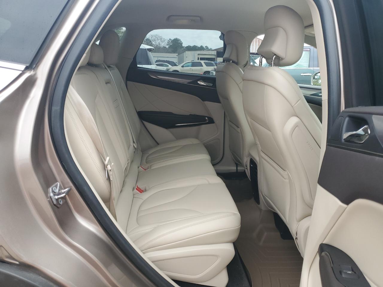 2018 Lincoln MKC - Image 10