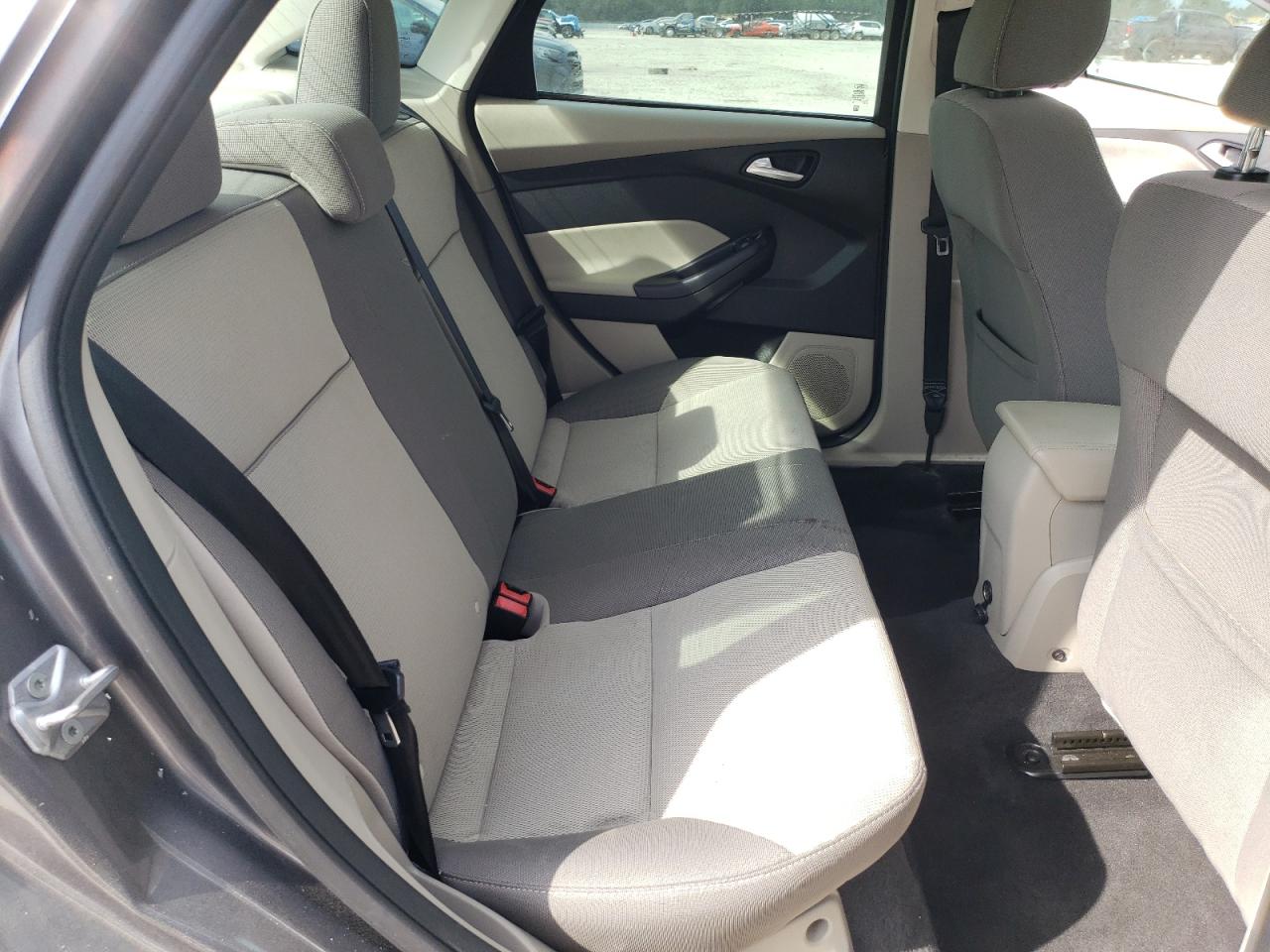 2014 Ford Focus - Image 11