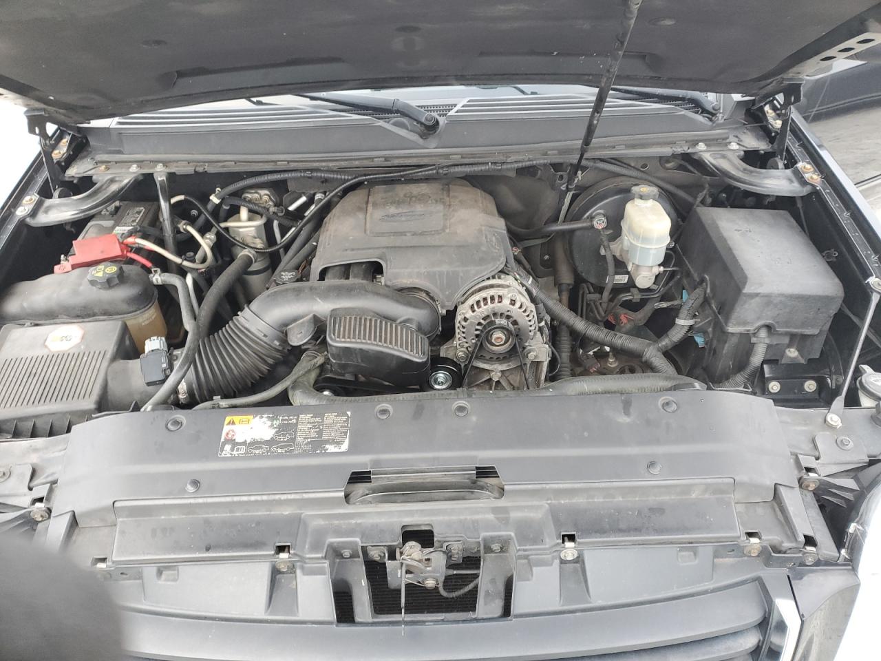 2011 GMC Yukon - Image 12