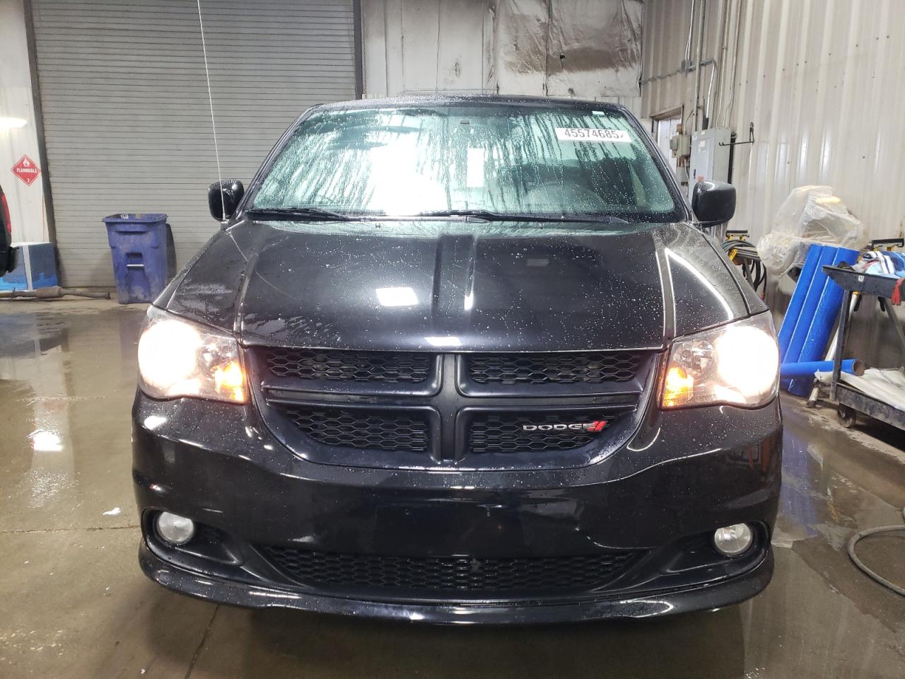 2017 Dodge Caravan - Image 5