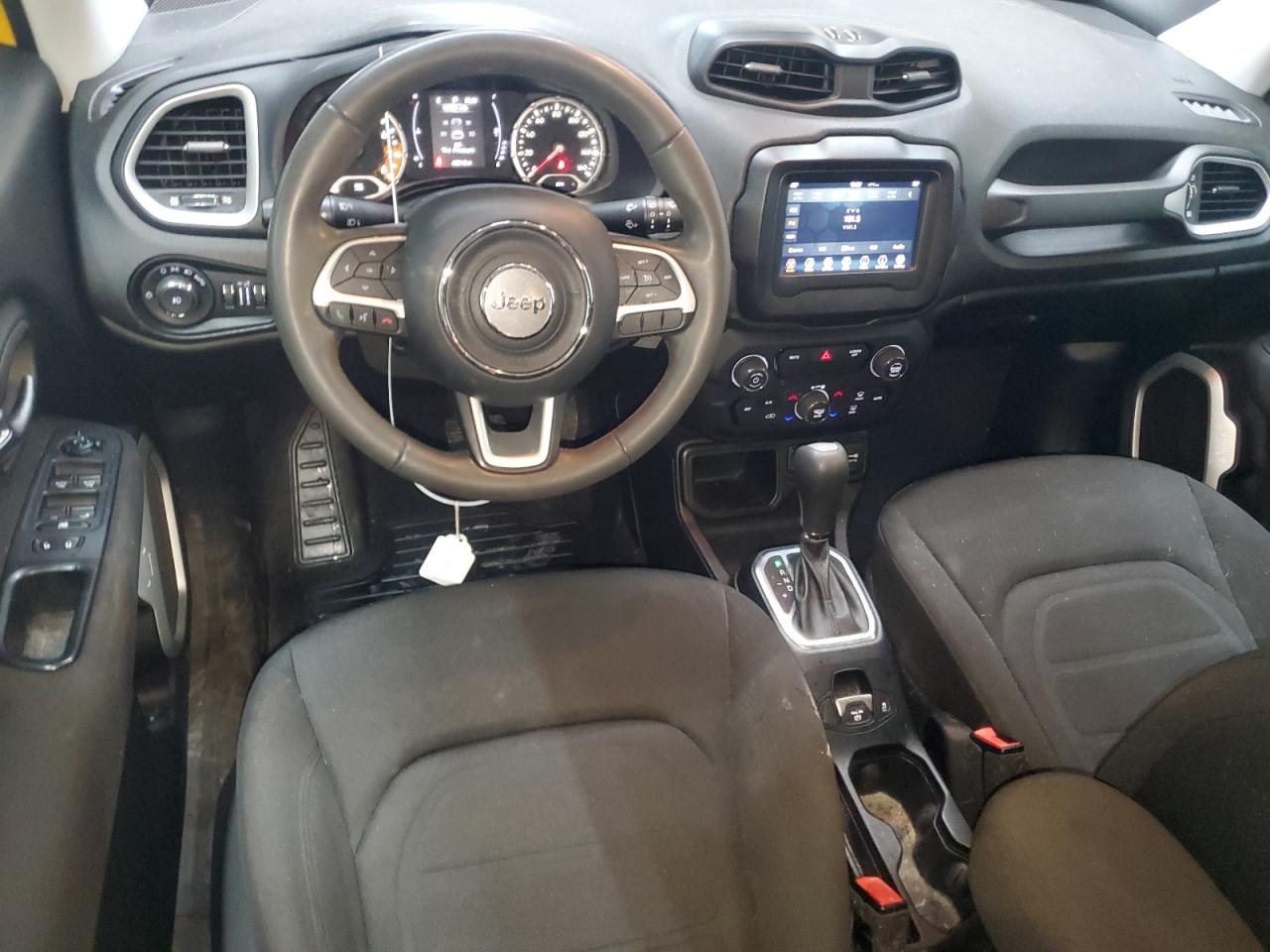 2018 Jeep Renegade - Image 8