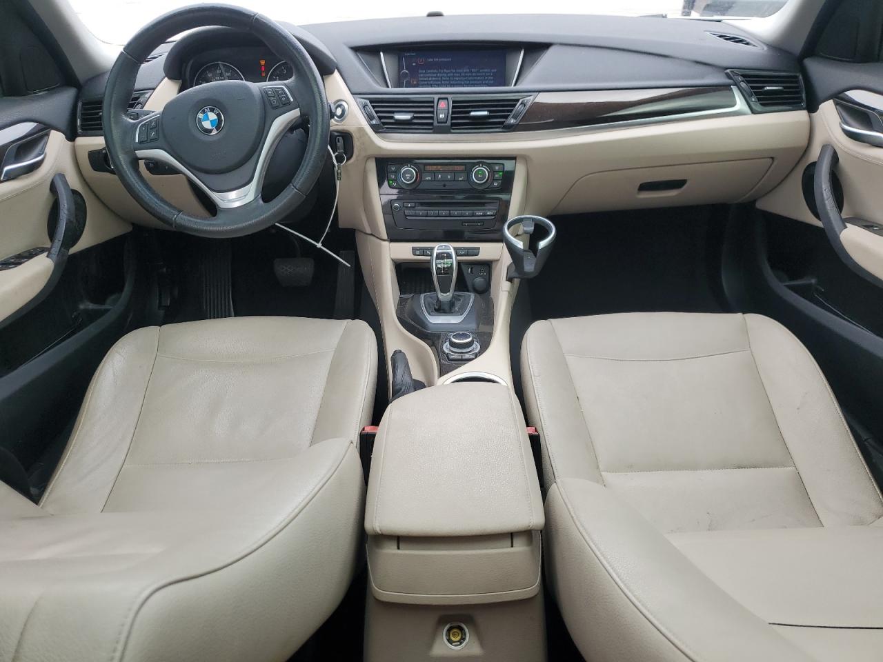 2015 BMW X1 - Image 8