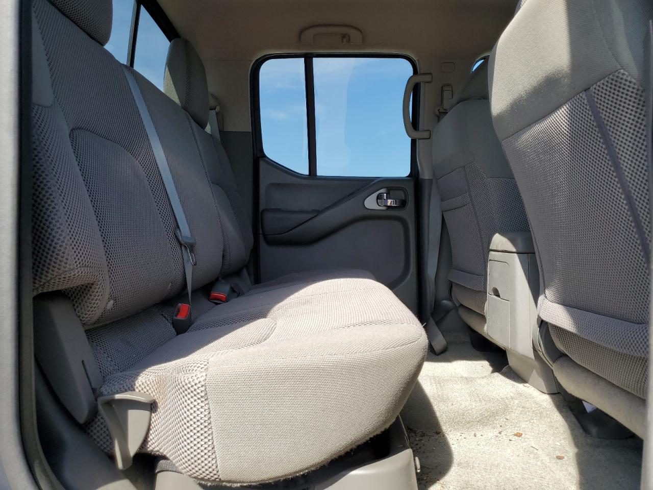 2016 Nissan Navara (Frontier) - Image 10