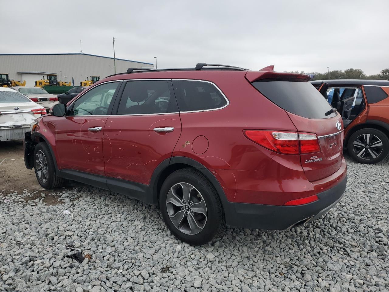 2013 Hyundai Santa Fe - Image 2