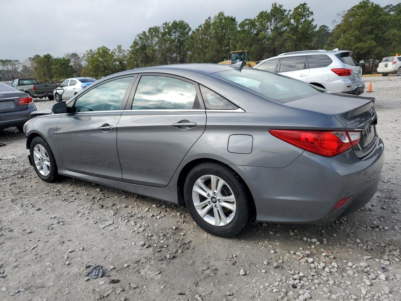 2014 Hyundai Sonata - Image 2