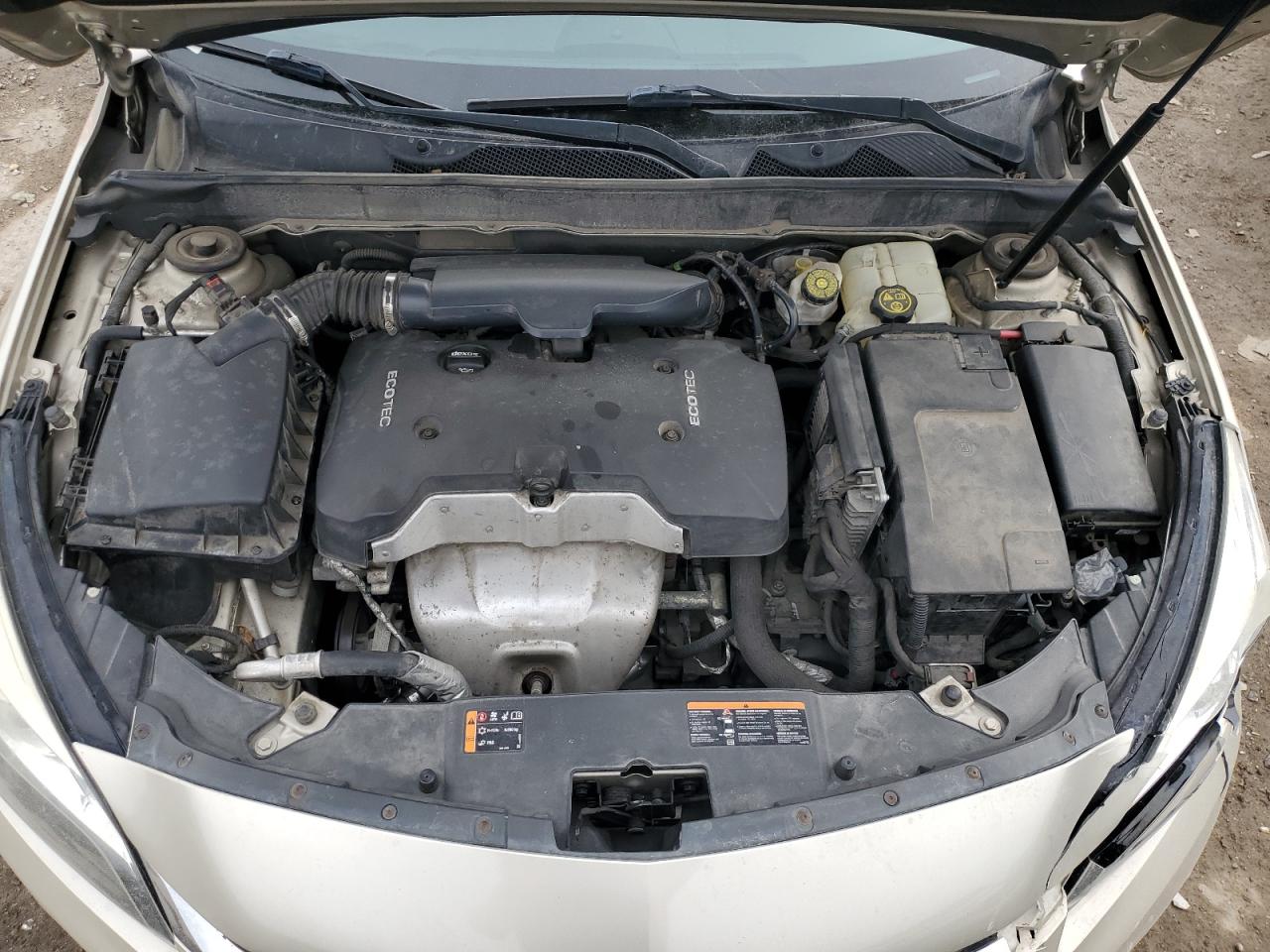 2015 Chevrolet Malibu - Image 12