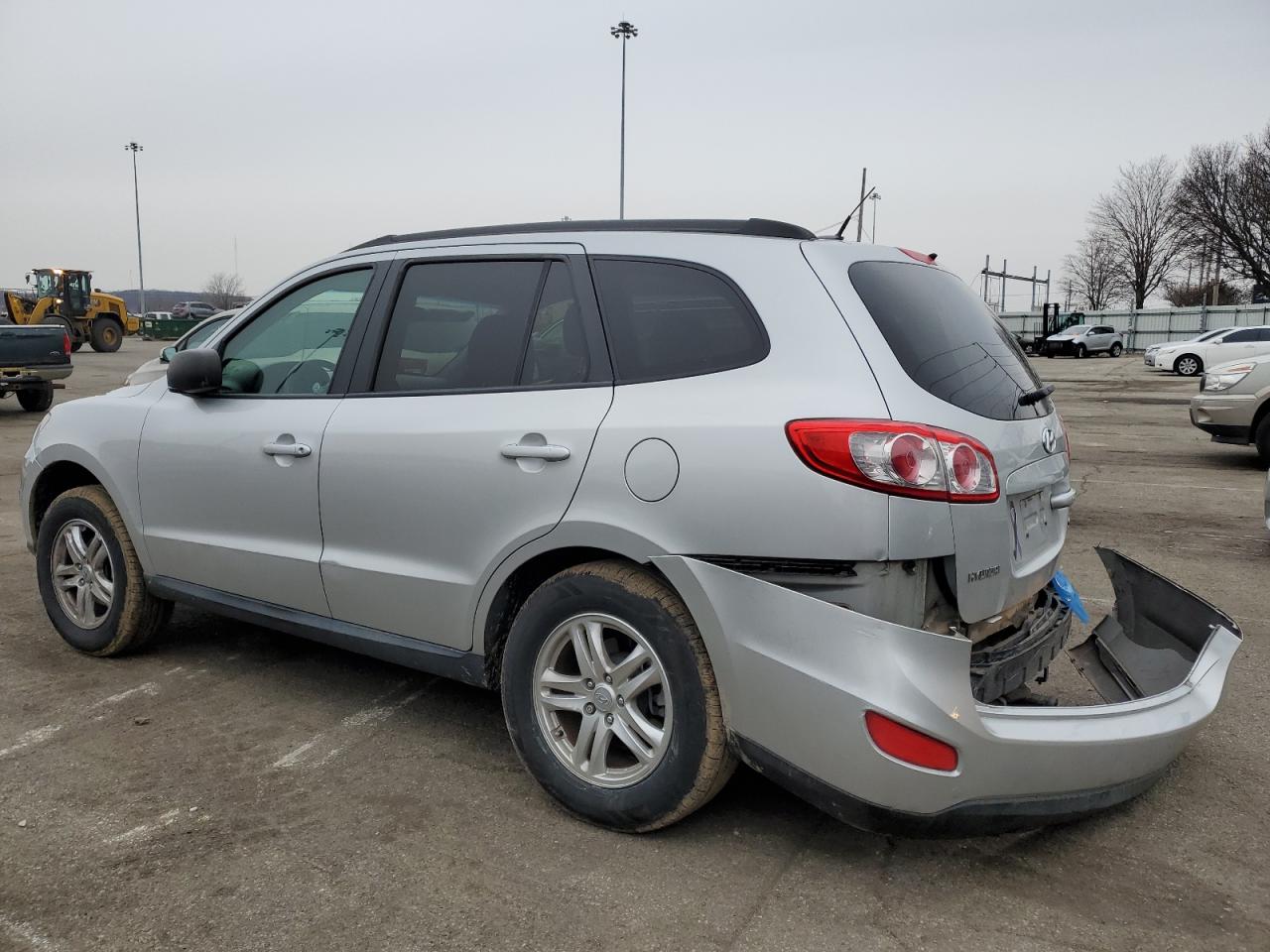 2011 Hyundai Santa Fe - Image 2