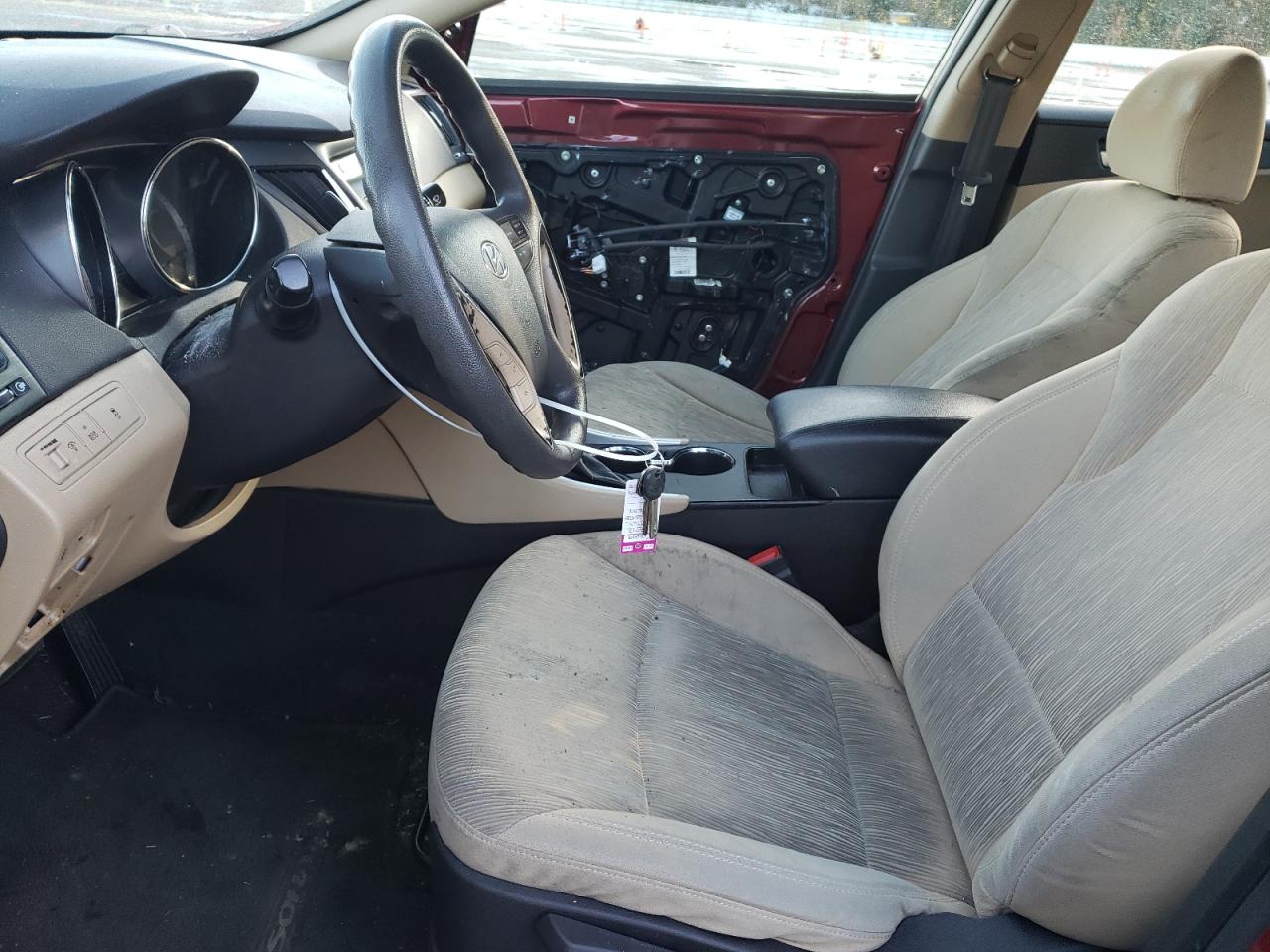 2012 Hyundai Sonata - Image 7