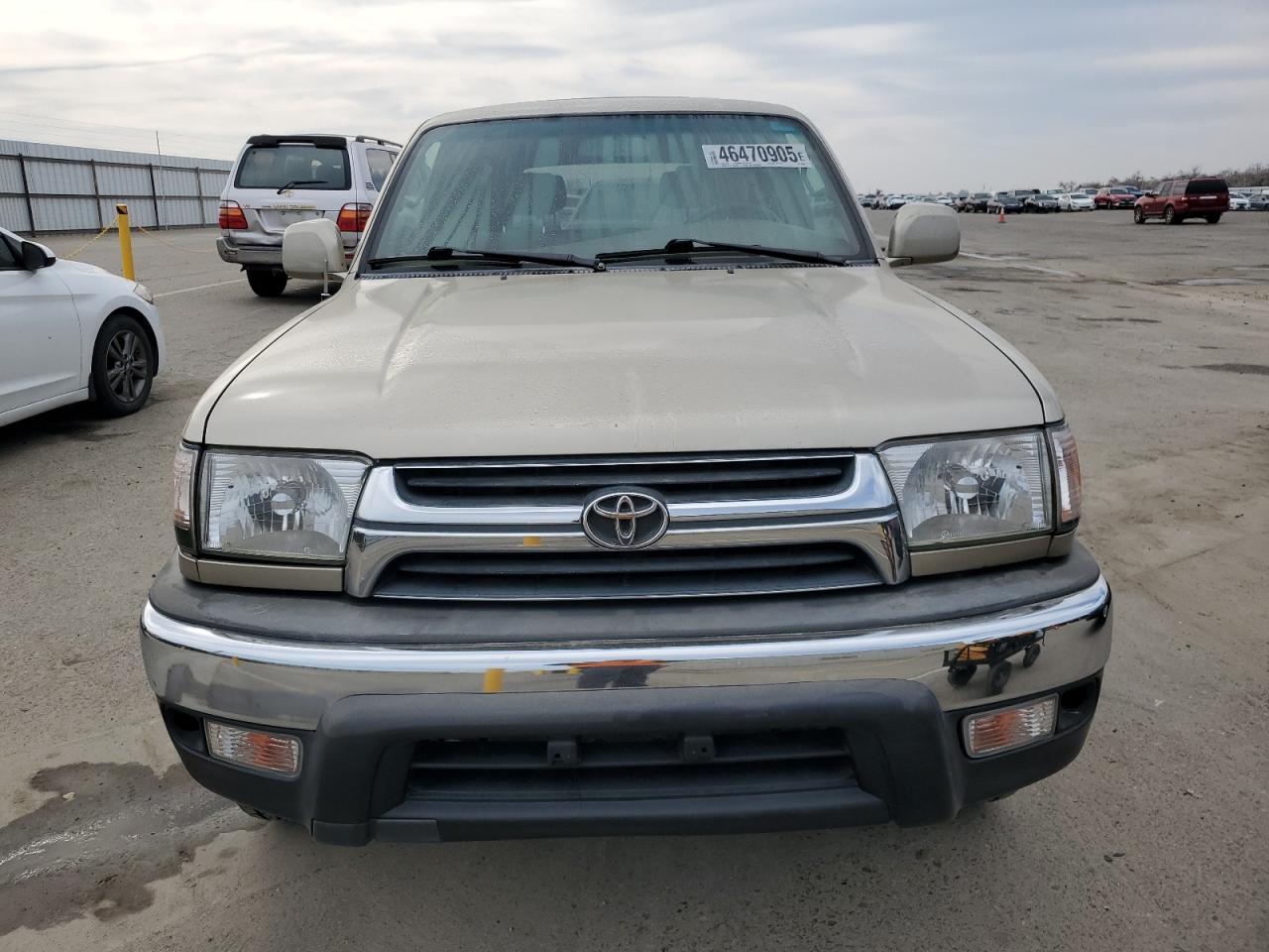 2002 Toyota 4Runner - Image 5