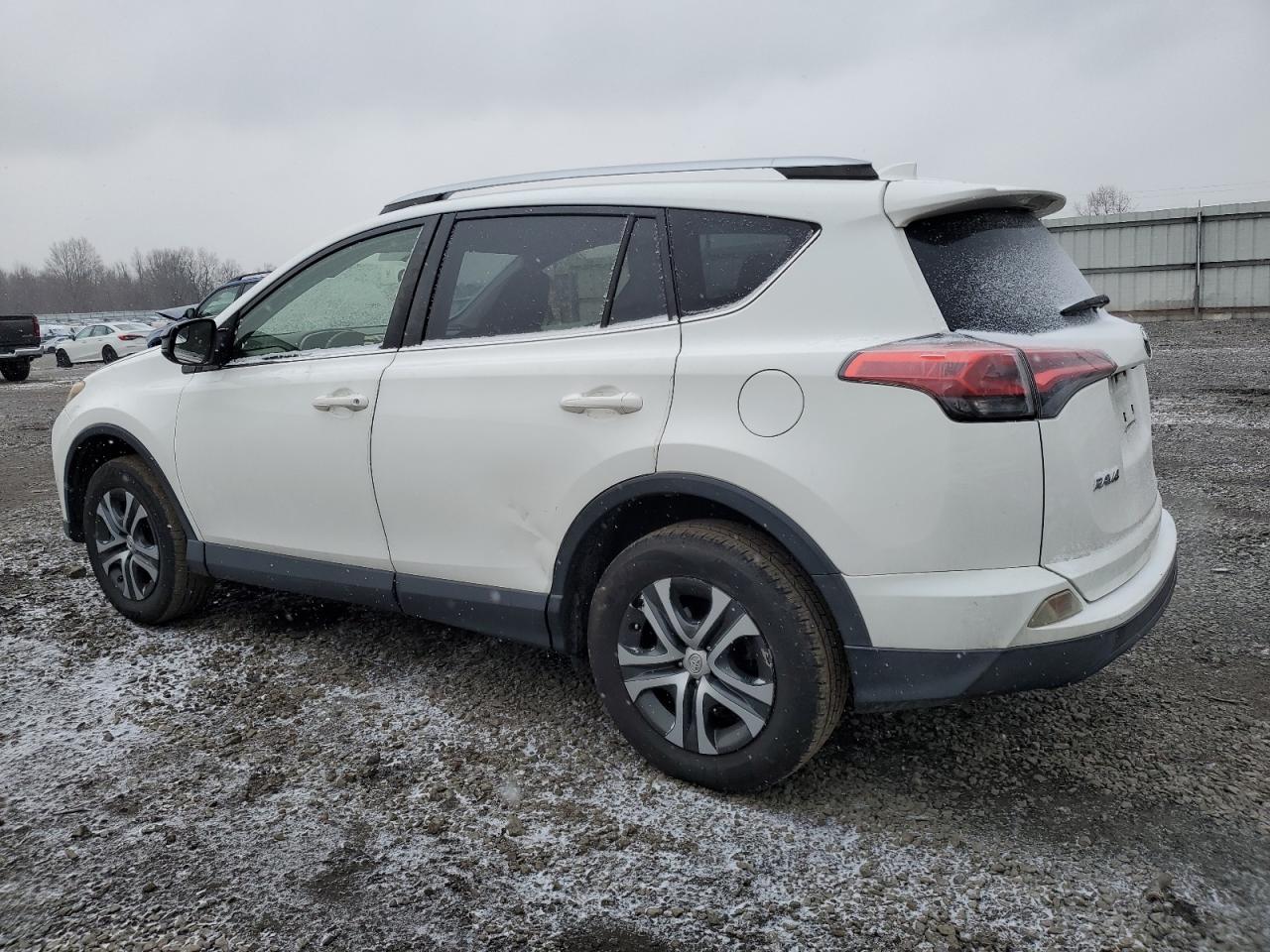 2016 Toyota RAV 4 - Image 2