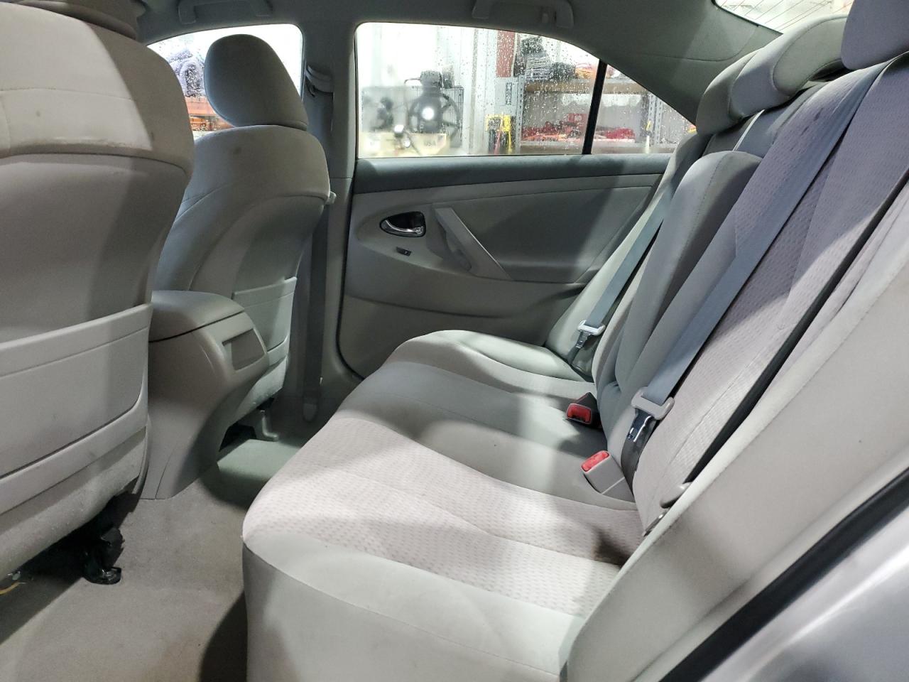 2011 Toyota Camry - Image 10