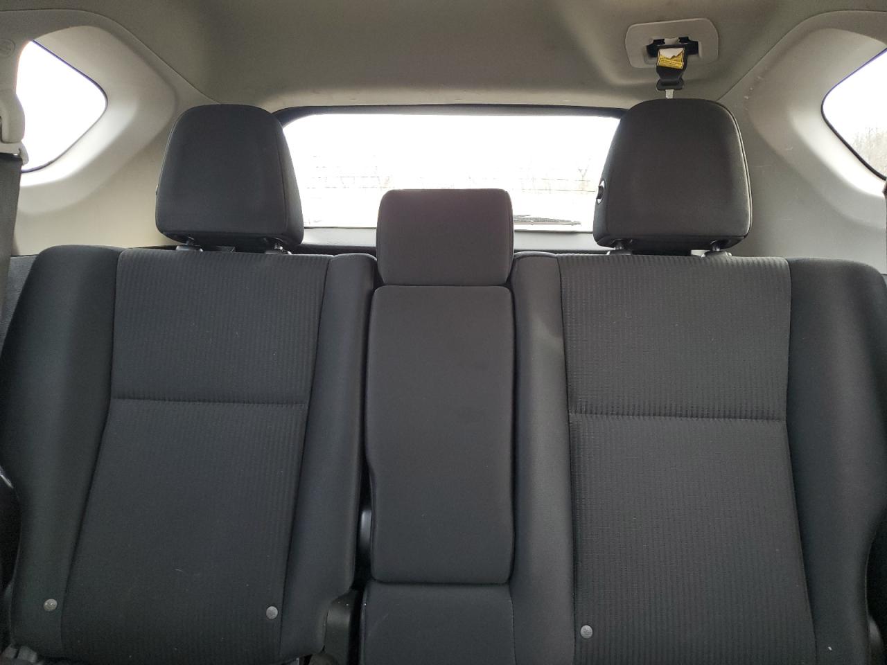 2015 Toyota RAV 4 - Image 10
