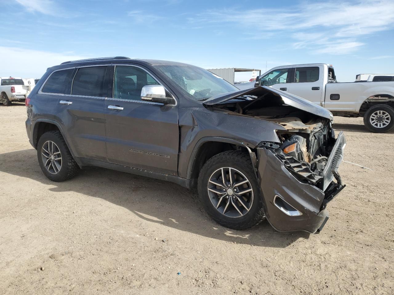 2017 Jeep Grand Cherokee - Image 4
