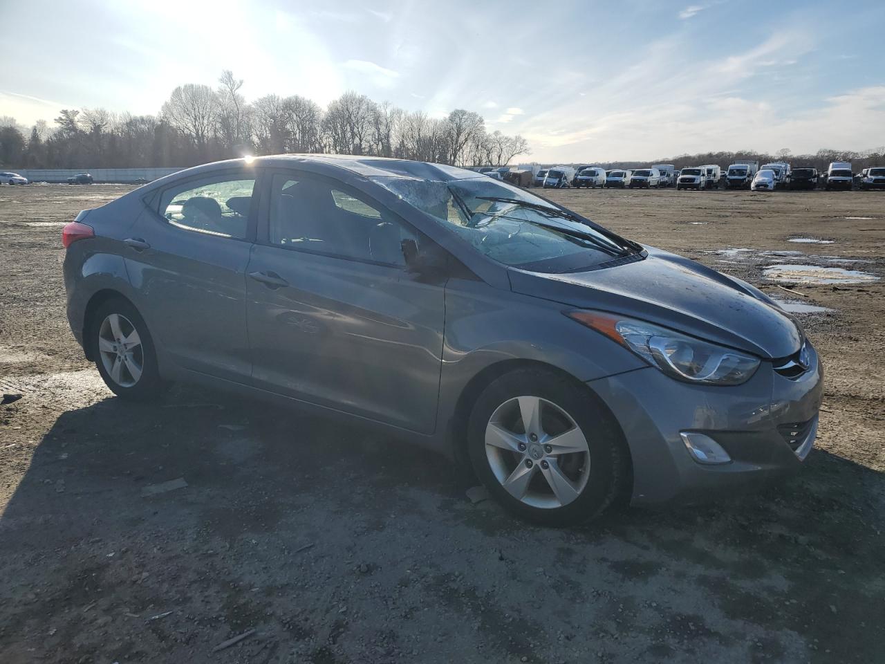 2013 Hyundai Elantra - Image 4