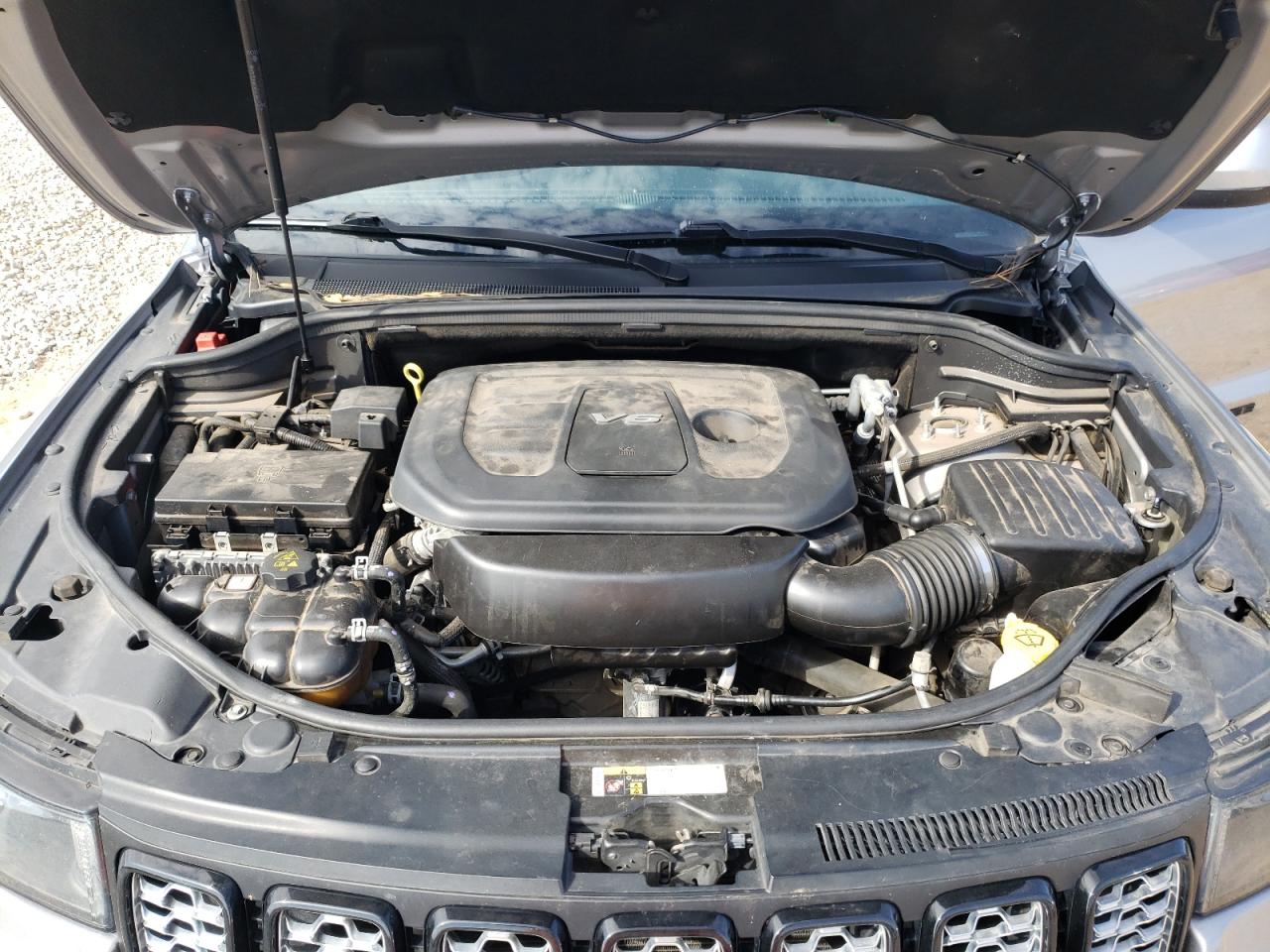 2018 Jeep Grand Cherokee - Image 14