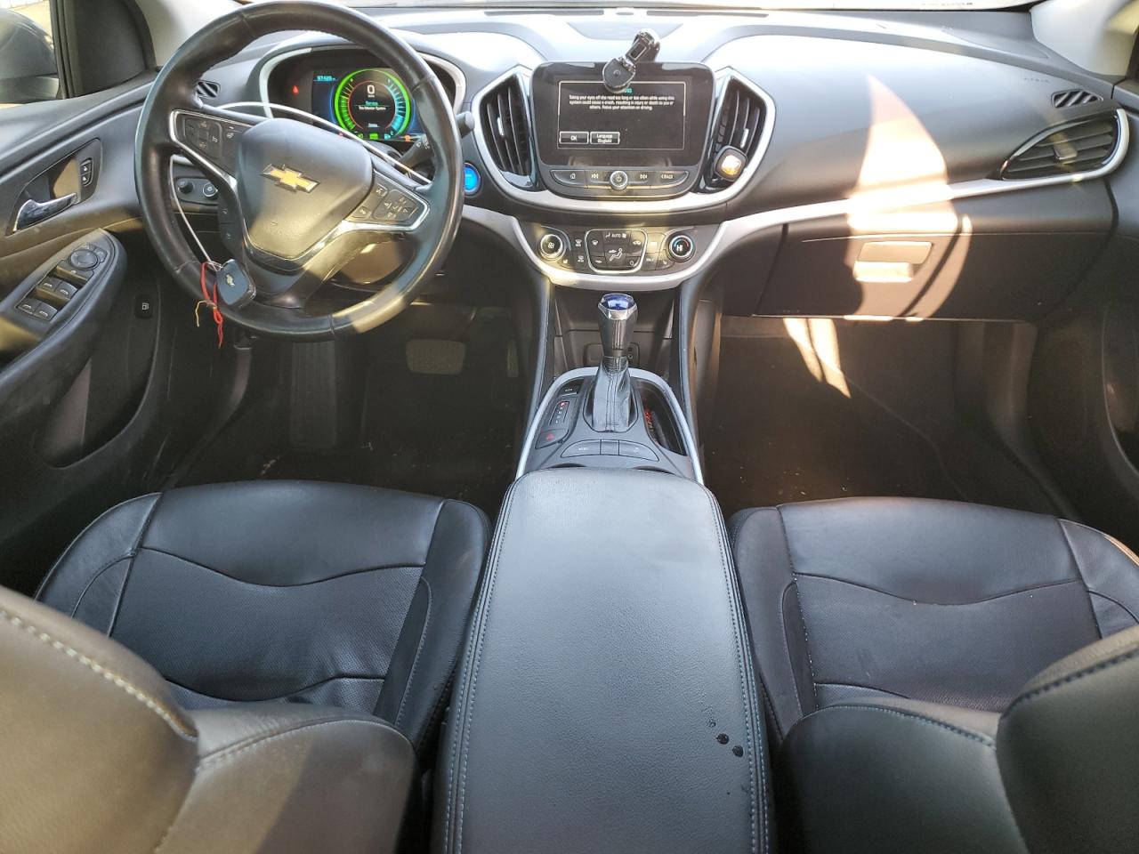 2017 Chevrolet Volt - Image 8