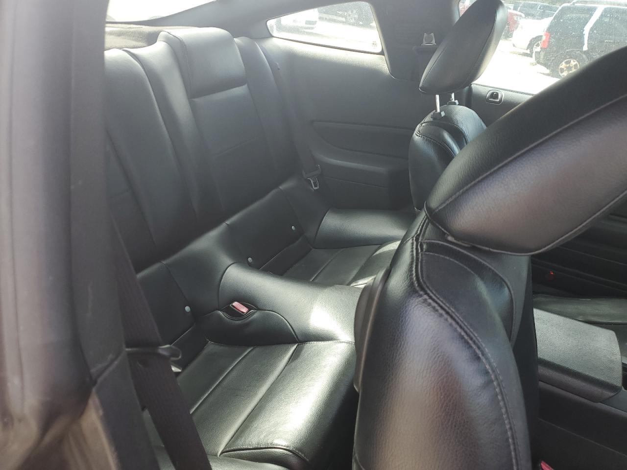 2006 Ford Mustang - Image 11
