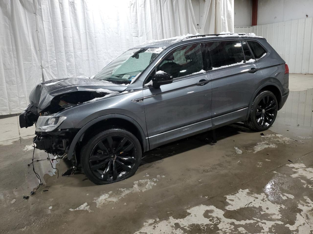 2021 Volkswagen Tiguan - Image 1
