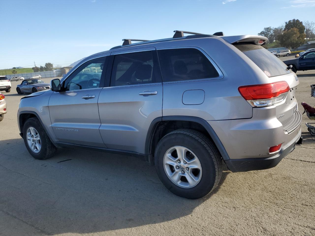 2014 Jeep Grand Cherokee - Image 2