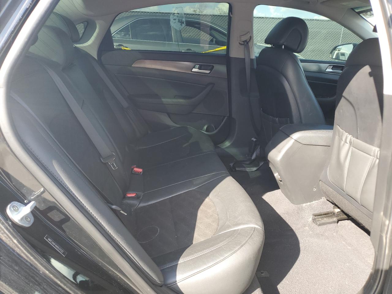 2017 Hyundai Sonata - Image 10